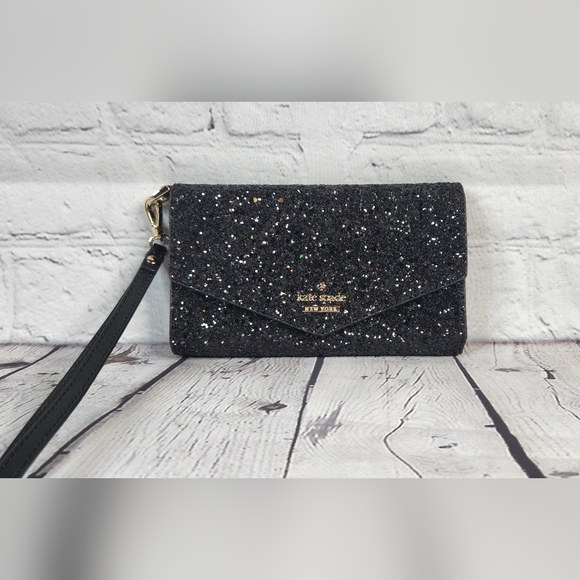 kate spade Handbags - NWT Kate Spade Phone Laurel Way Glitter Wristlet
